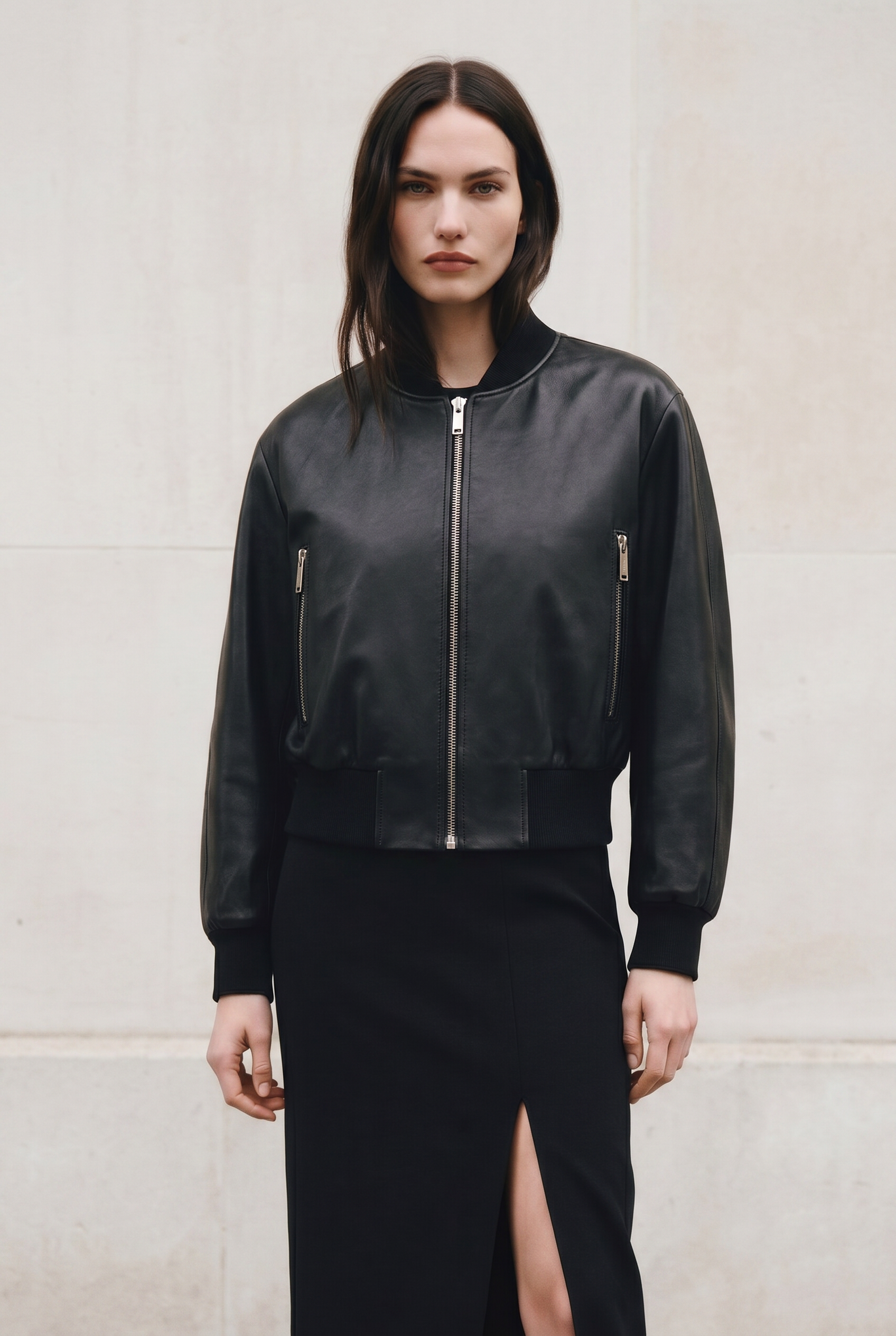 Riki - Blouson bombardier court en cuir pour femmes - Noir