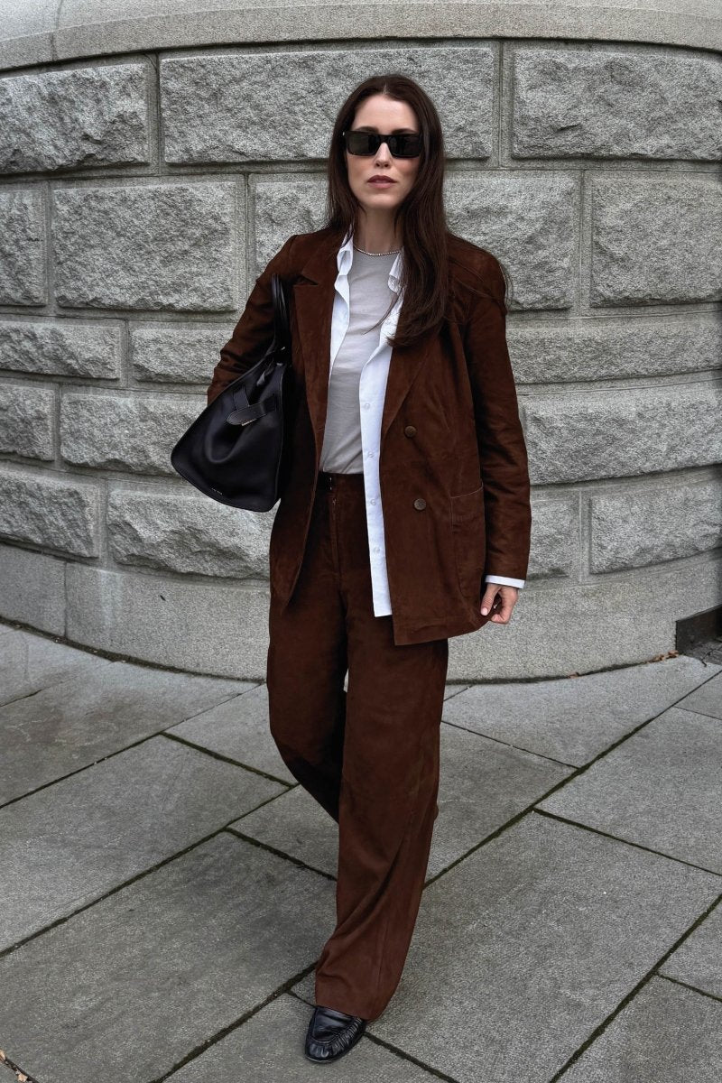 Ava Women’s Low - Waist Suede Leather Trousers - Milk Brown - Bigardini